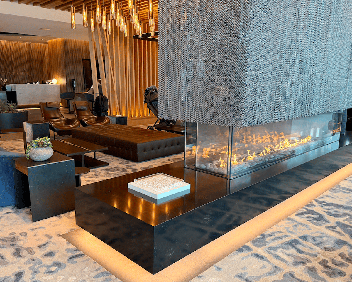 How To Use Citi AAdvantage Globe Card Admirals Club Globe Passes