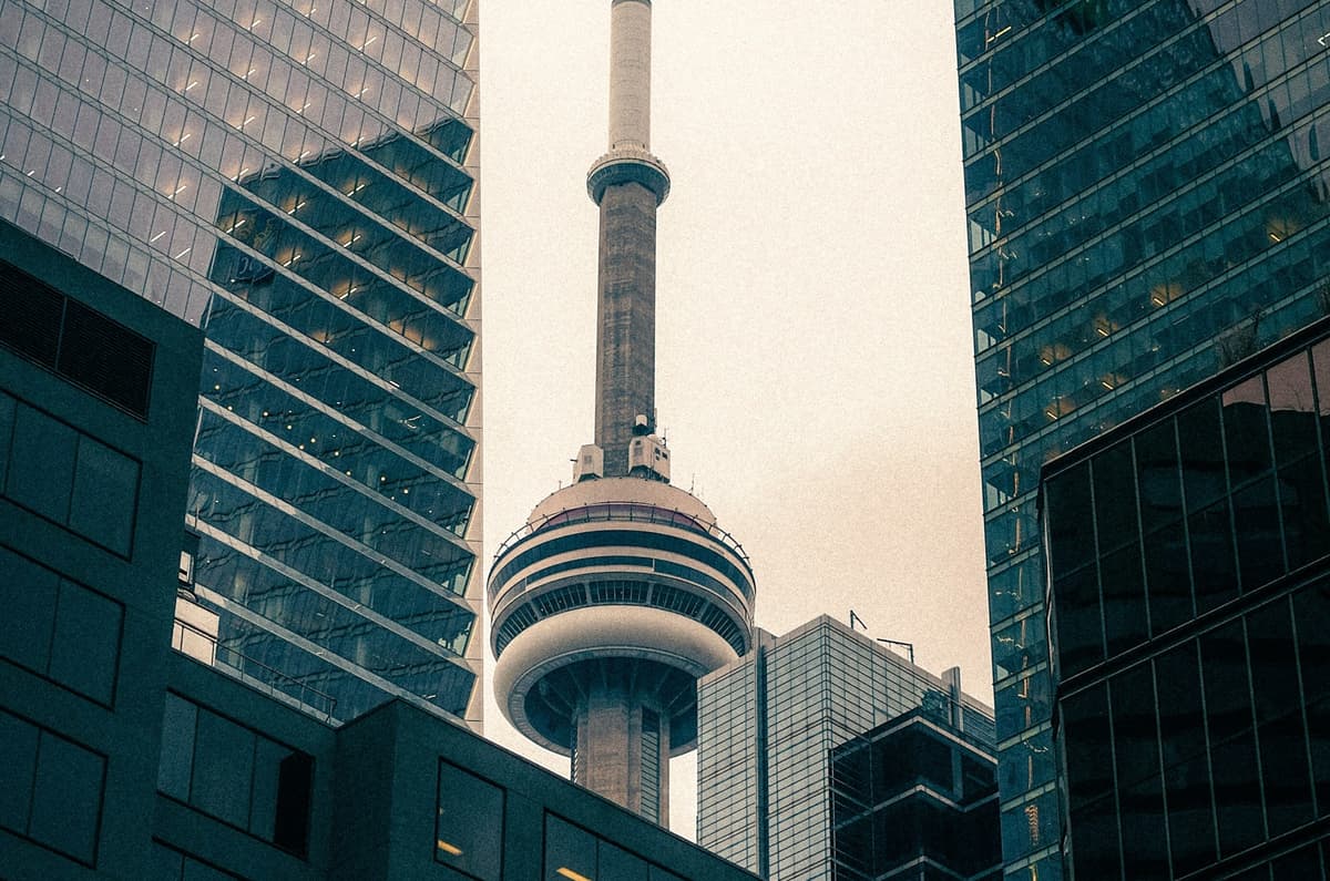 This Week’s Top Stories: Canadian Real Estate Industry Cuts Forecast, Western Canada’s Job Boom