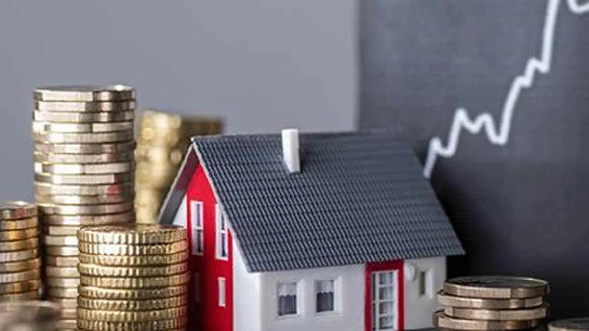 REITs Distribute over ₹8,900 Crore to Unitholders in FY26