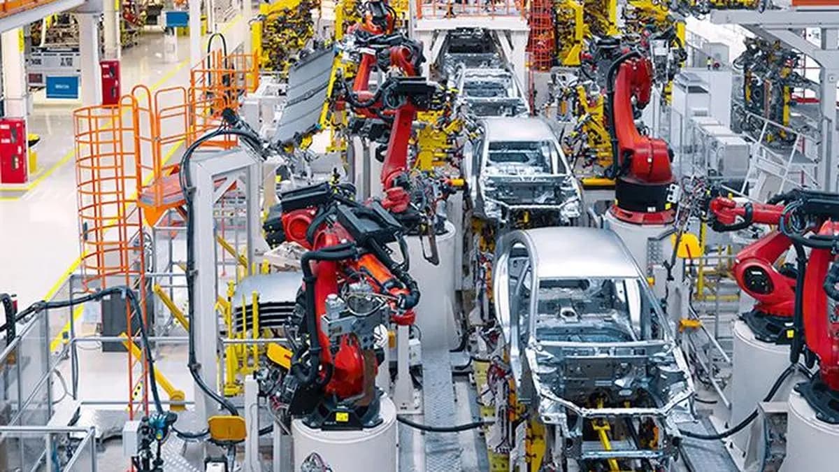 Diesel Share Falls 16% as CNG and EVs Gain While Strong Hybrid Demand Slips