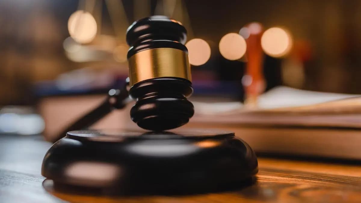 Jindal Poly Films Minority Shareholders Weigh Options on Dismissal of Class Action Suit by SC