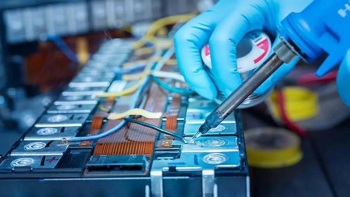 India EV Battery Demand to Grow Tenfold to 200 GWh by 2032: IESA