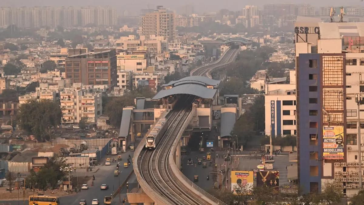 Gujarat Government Signs $12.0B Funding Pact with HUDCO for Metro, Expressways and Dholera Projects