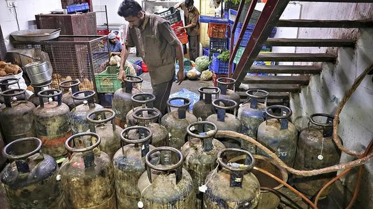 From Restaurants to Packaged Food, a Slew of Sectors See Higher Cost Pressures Post Commercial LPG Price Hike
