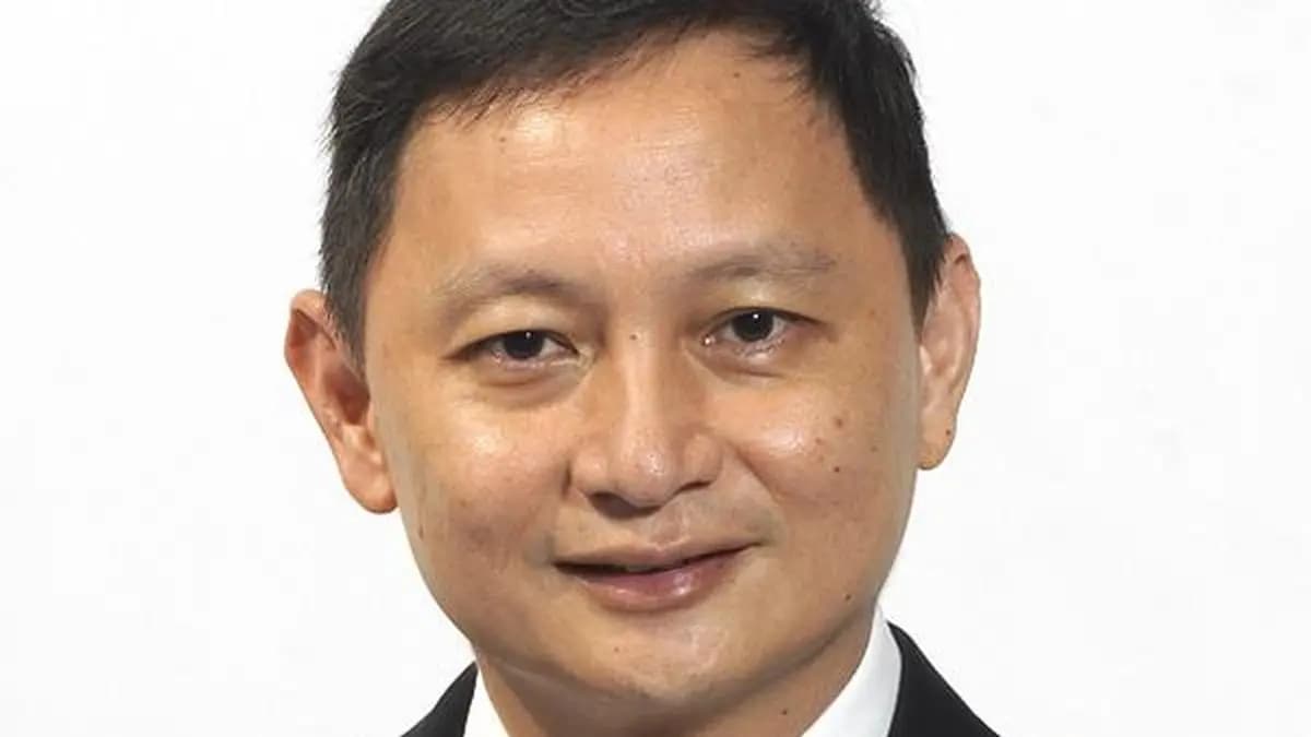 Singapore Airlines CEO Meets Tata Sons Chairman Chandrasekaran