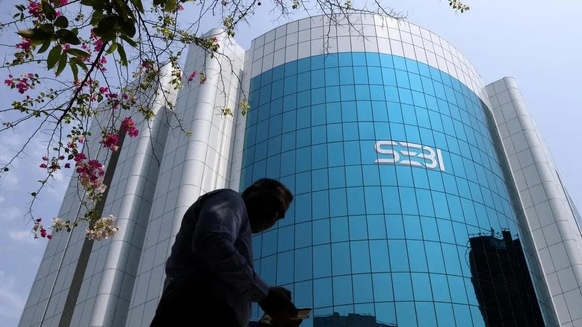 SEBI Plans Mandatory Biannual Workshops for Independent Directors