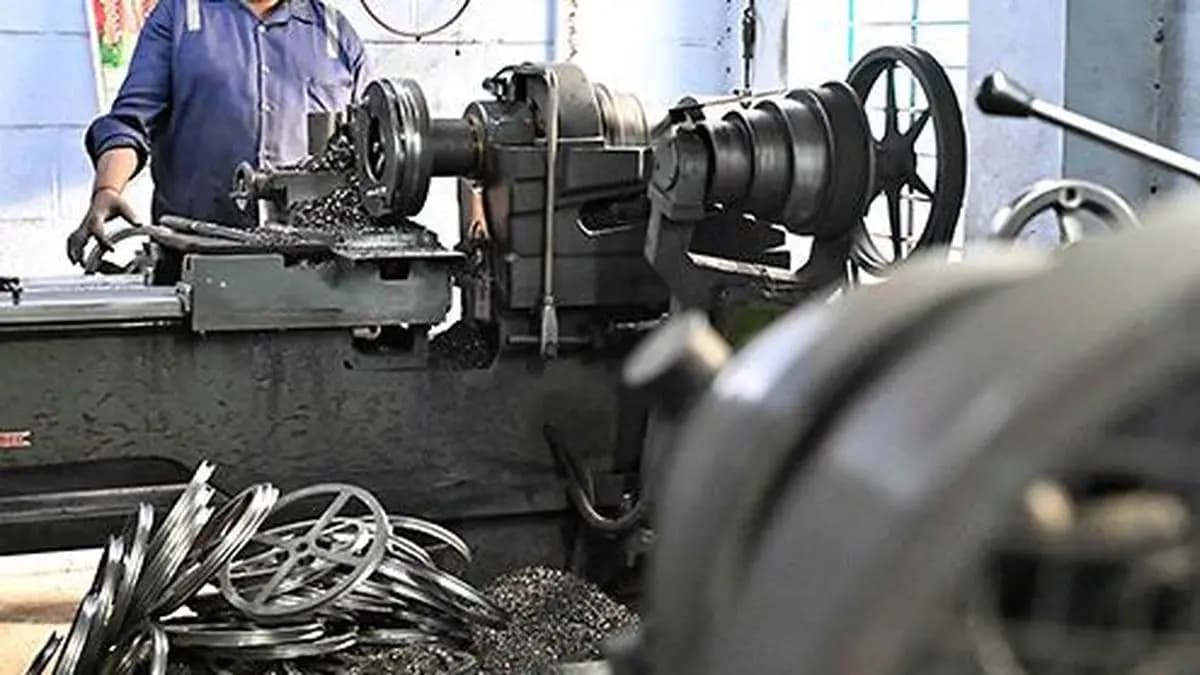 Centre Extends Bid Submissions to June 29 for EV Magnet Manufacturing Scheme