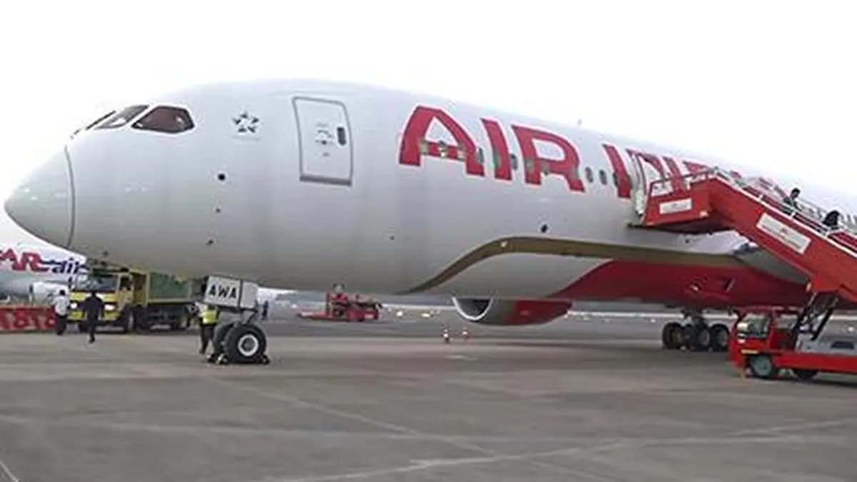 Air India to Cut 22% Domestic Flights Amid High Fuel Prices