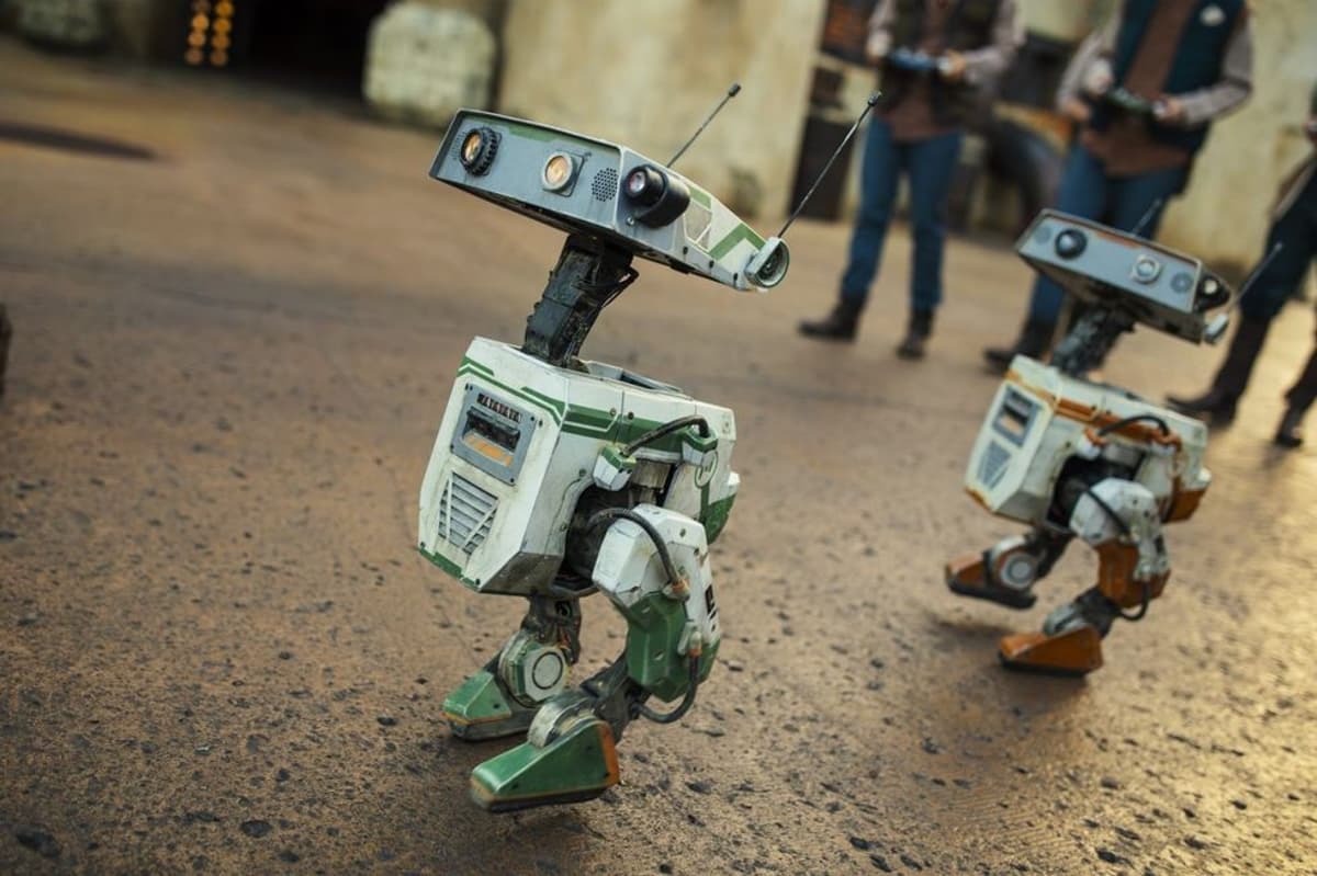The AI Revolution in Attractions: Harness the Tool, Master the Tech