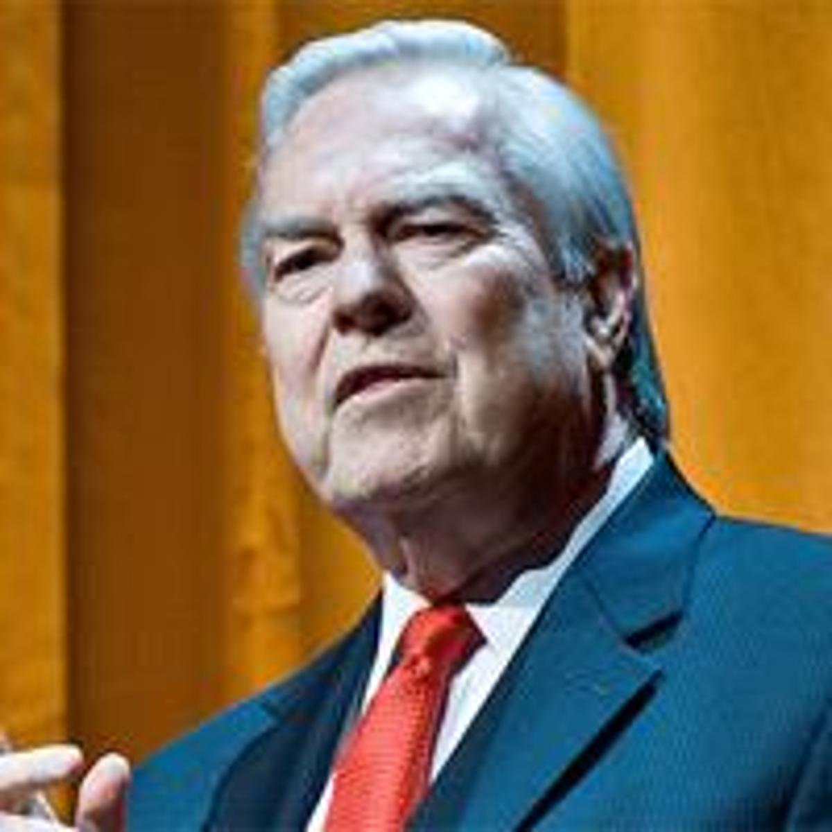 Bill Kurtis To Retire From NPR’s “Wait, Wait, Don’t Tell Me”