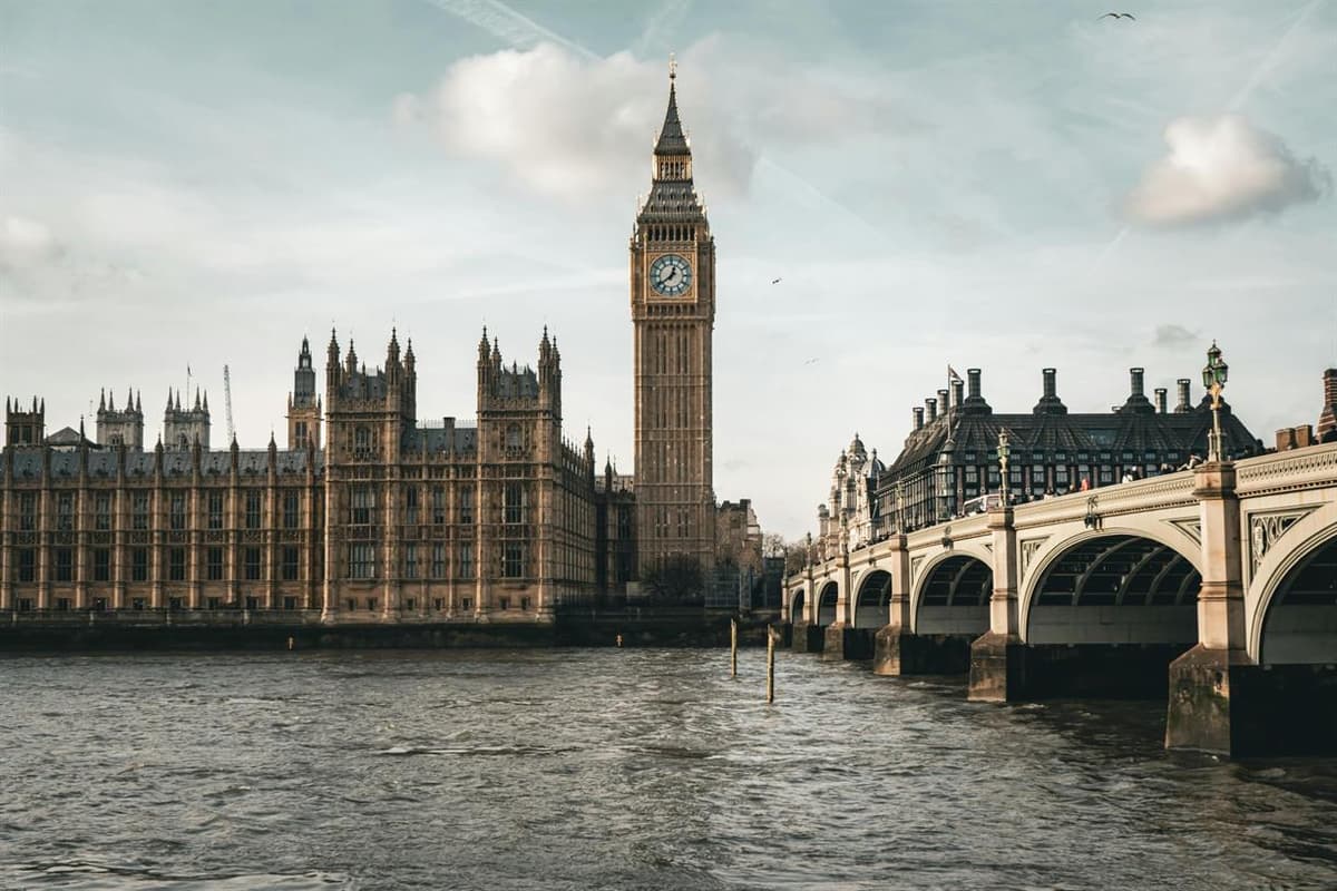 Committee of MPs Launch Inquiry After Row Between Charity Commission and Ombudsman