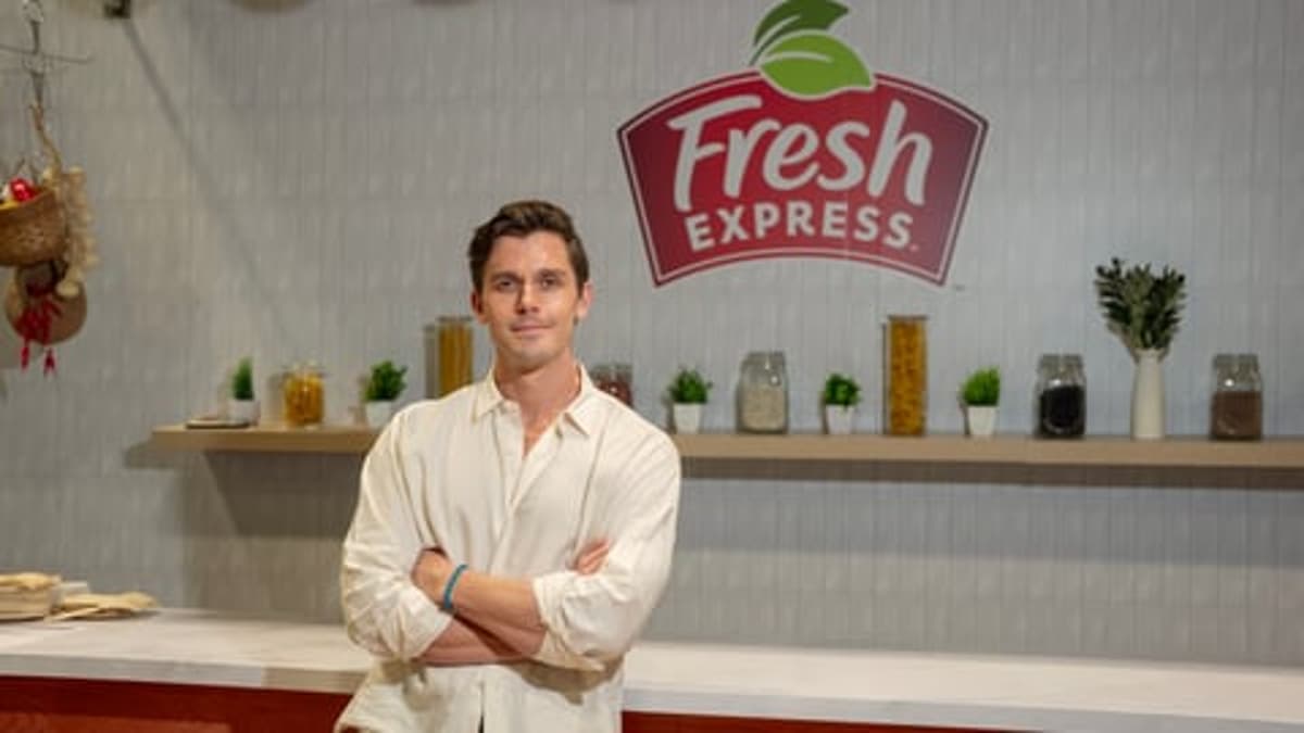 Antoni Porowski and Fresh Express Dish on Salad Kits