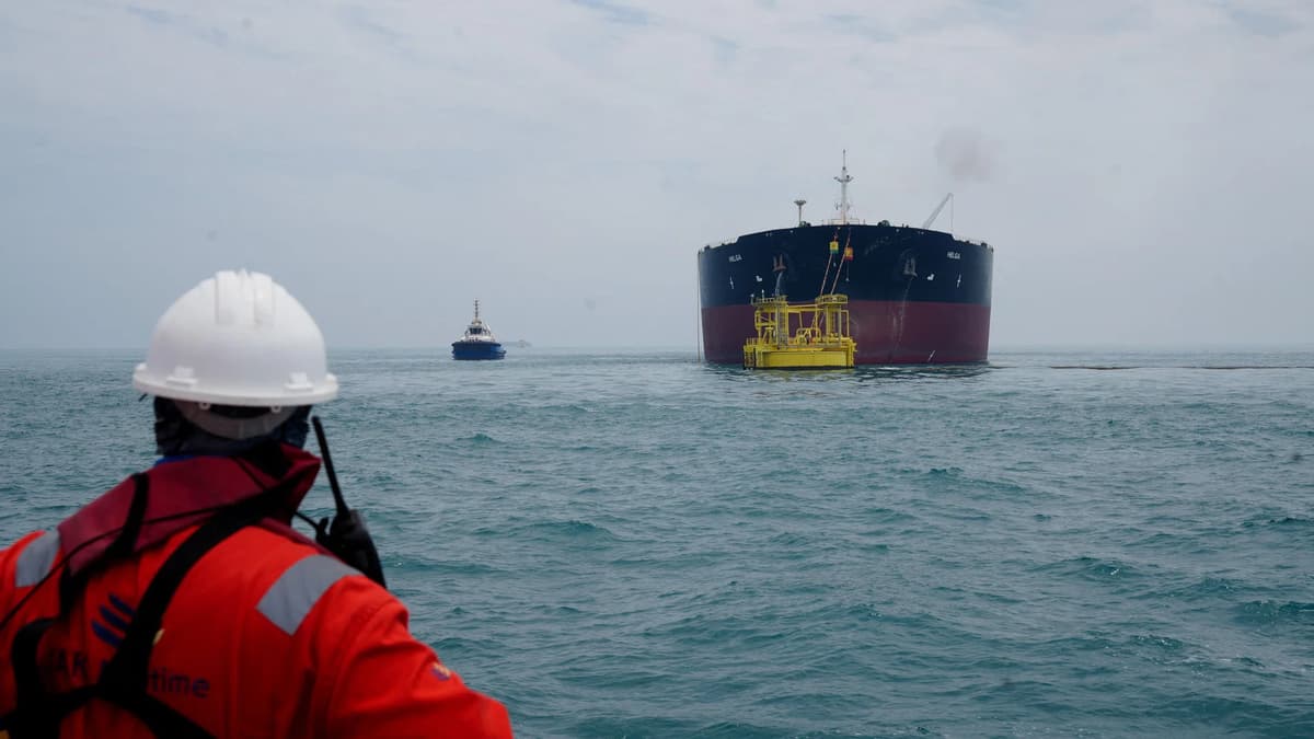 Ship Insurers Set for Major Claims From Iran War, Allianz Says