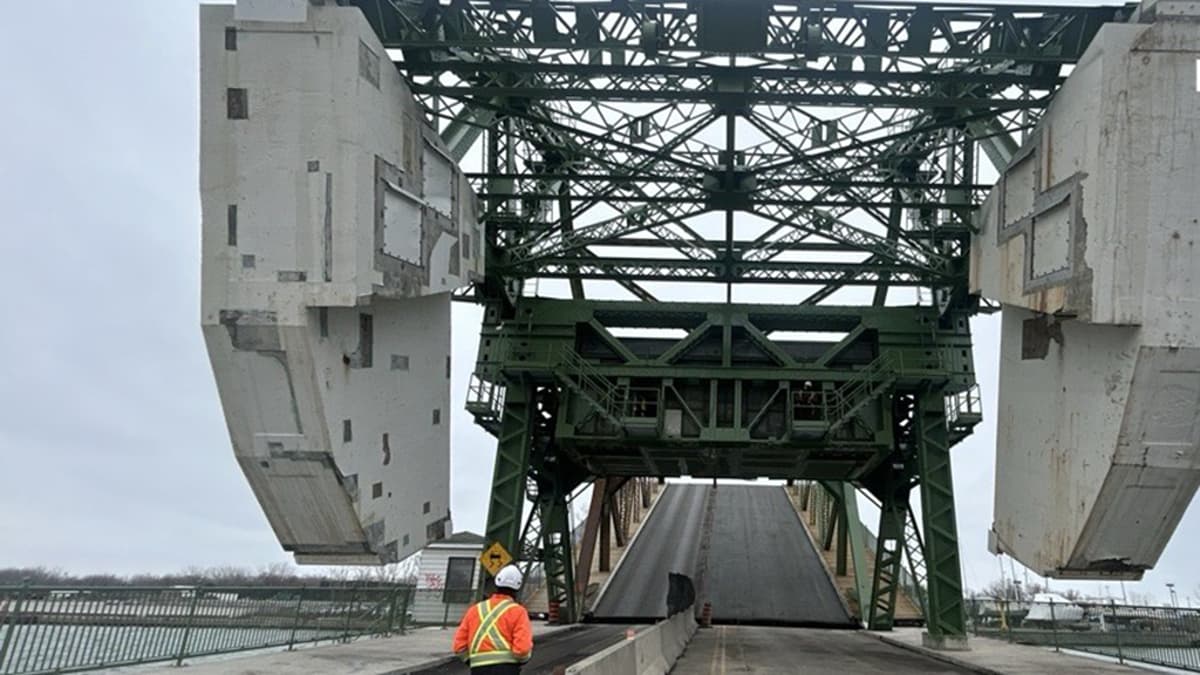 Smooth Sailing: Toronto’s Ship Channel Bridge Open for Business After Winter Work