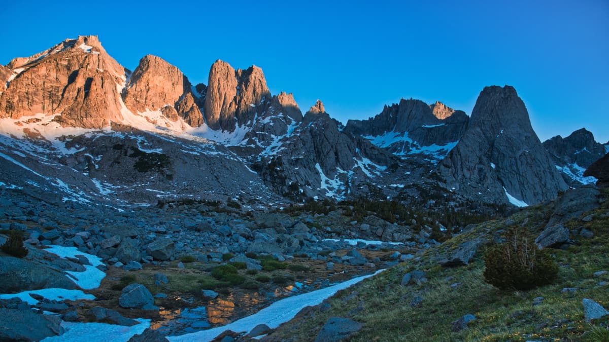 90 Spectacular Views Every Hiker Needs to See Before They Die