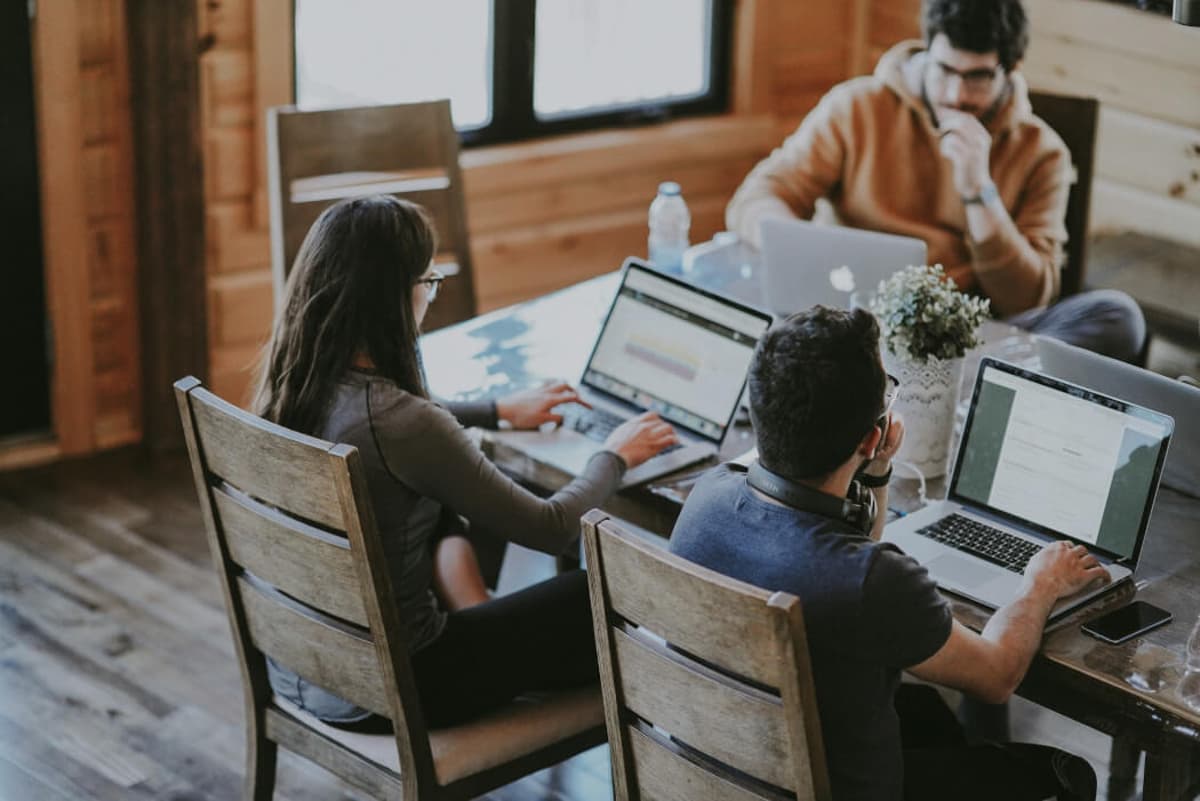 Canada’s Real Workforce Crisis Isn’t AI, It’s the Entry-Level Experience Gap