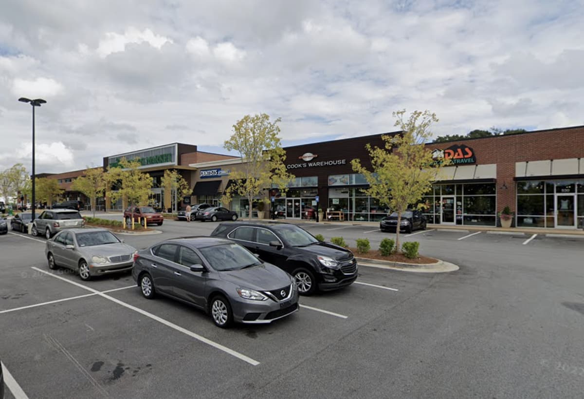 TA Realty Acquires Whole Foods‑Anchored Peachtree Station Shopping Center for $55.4M