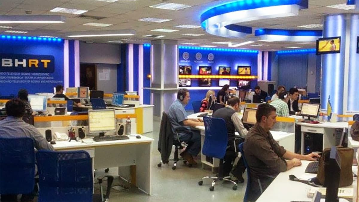 Bosnia State Broadcaster BHRT Halts Programming in Funding Crisis Protest