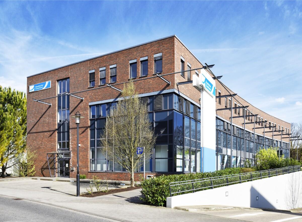Deutsche Glasfaser Raises $1.3bn in Capital Boost From EQT, OMERS and Lenders