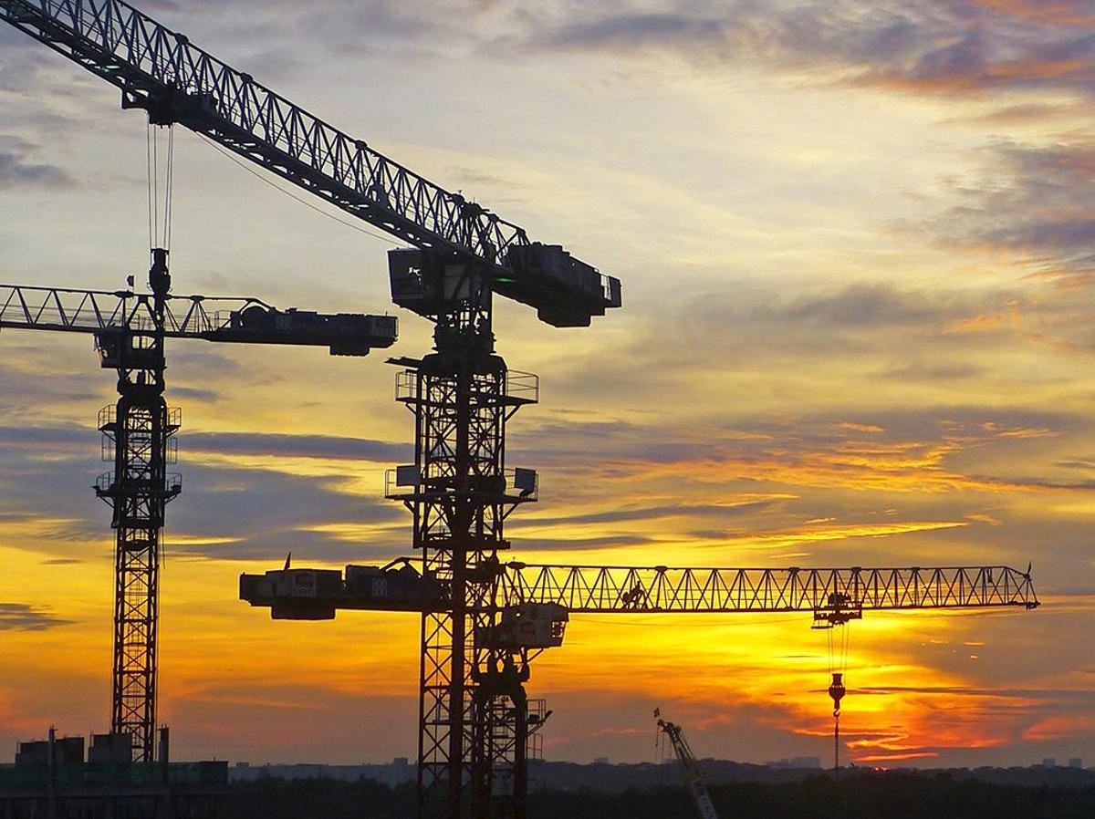 Construction Activity Declines as Middle East Conflict Drags On