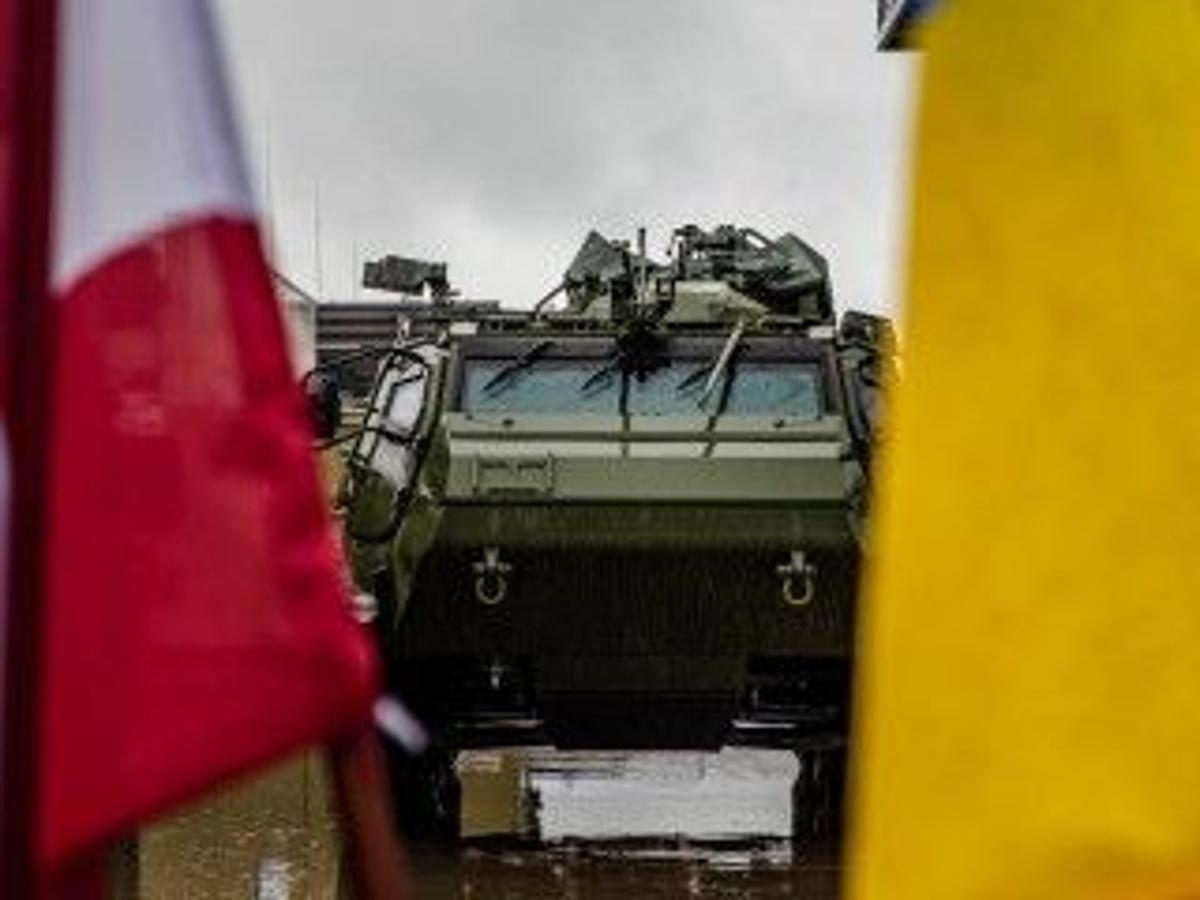 Europe in the Shadow of Hybrid War. What Does Russian Systemic Pressure Look Like?