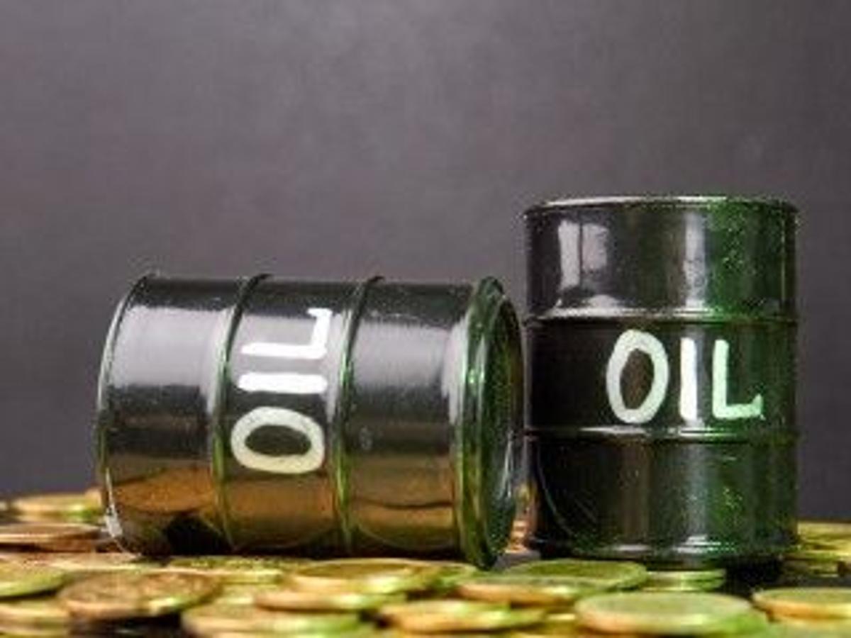 USA Resumes Sanctions on Russian and Iranian Oil