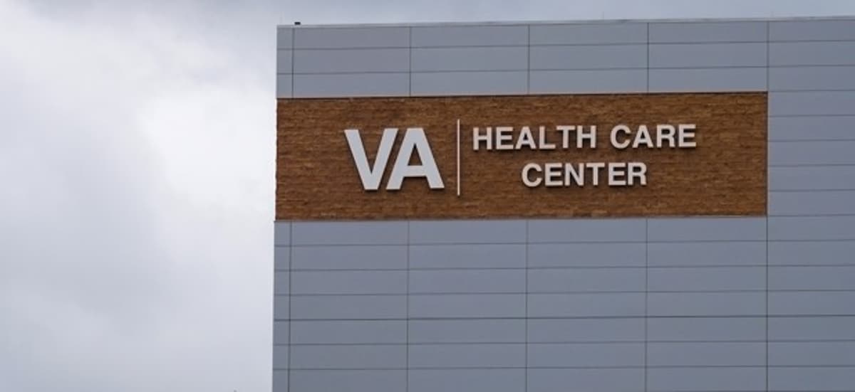VA's Failure to Use Its New Authority to Boost Pay for Doctors Draws Bipartisan Criticism