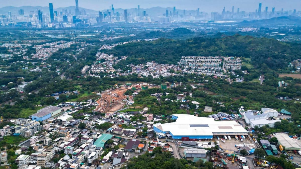 Hong Kong Open to Backing Universities Issuing Bonds to Fund Megaproject Campuses