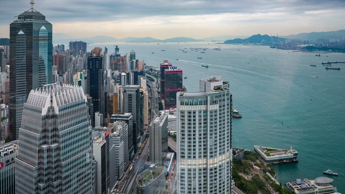 Geopolitical Tensions May Bolster Hong Kong Office Demand as Gulf Capital Looks East