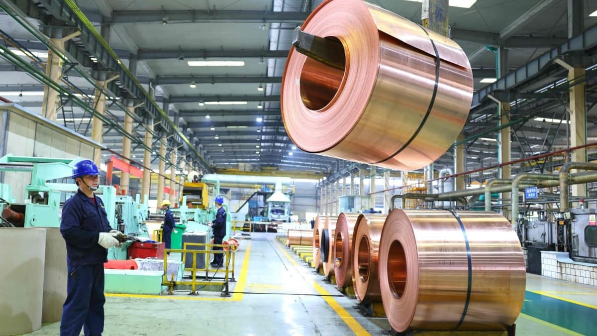 China Beats Expectations with 5% Growth in First GDP Release Since Iran War