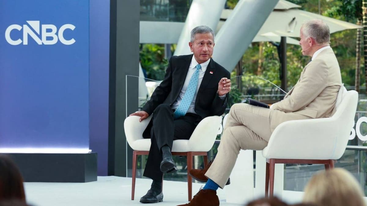 Singapore’s Balakrishnan Warns Hormuz Just a ‘Dry Run’ if US, China Clash