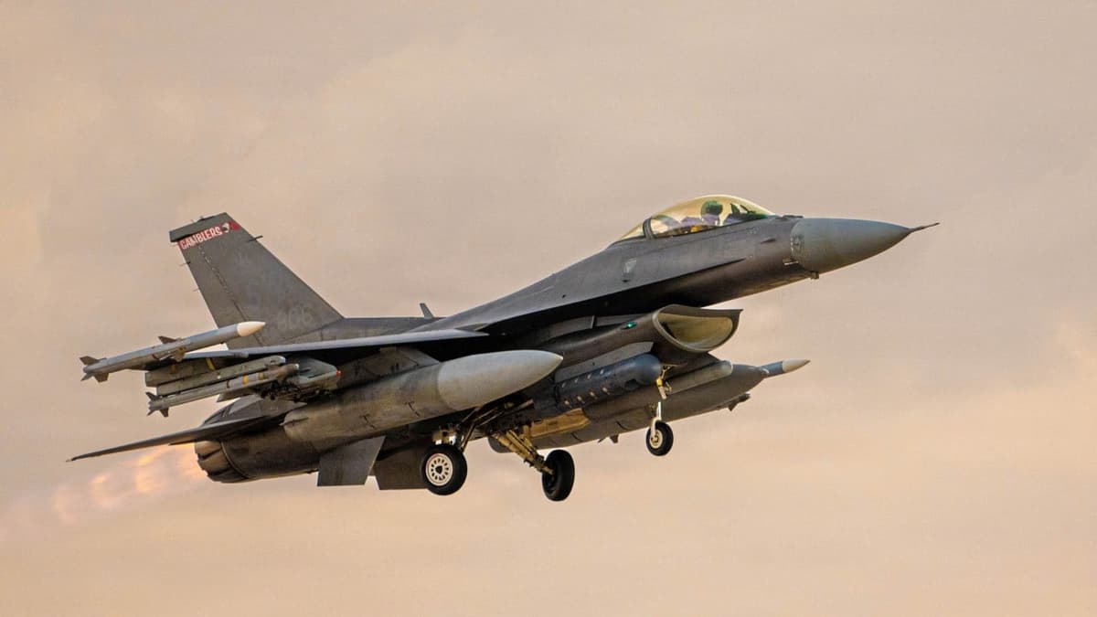 Top Peru Ministers Resign in Protest over Stalled US Fighter Jet Deal