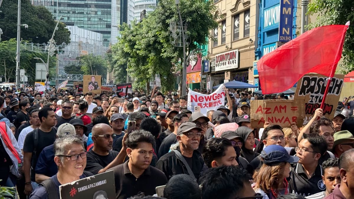 Malaysia Gets New Anti-Corruption Chief as Protests Mount Against Outgoing Head