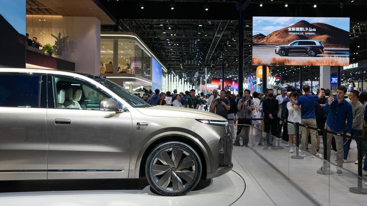 China Unveils Auto Industry Blueprint to Set EV, AI Vehicle and Semiconductor Standards