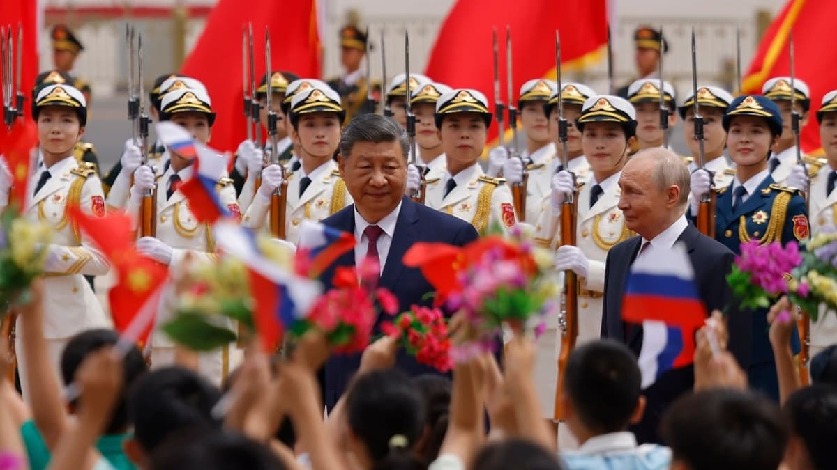 Putin in Beijing, ‘China Shock’ in EU: 7 Global Relations Reads