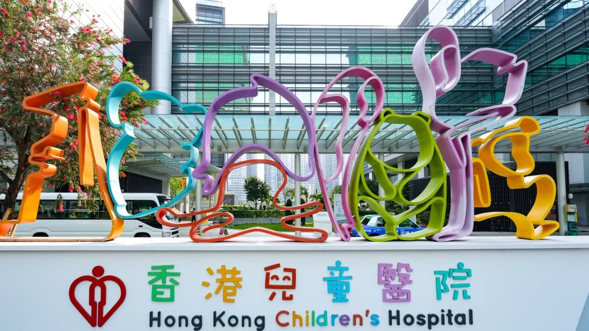 Hong Kong Appeals for Heart-Lung Donor to Save Critically Ill 13-Year-Old Girl