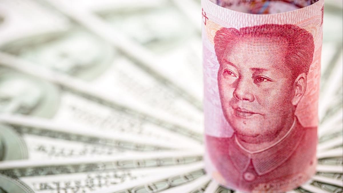 China’s Policy Blitz at Lujiazui Forum – What It Means for Markets, Outflows and the Yuan