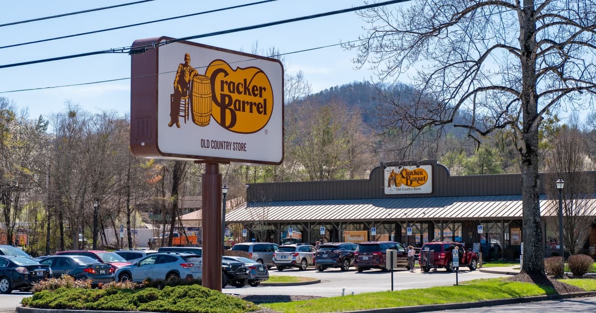 Cracker Barrel Sees some Progress in Rebound From Logo Saga