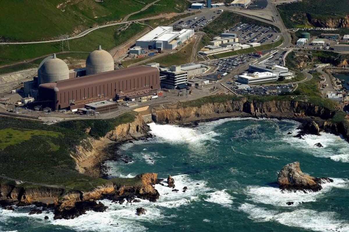 Should California Keep Its Last Nuclear Power Plant Running?