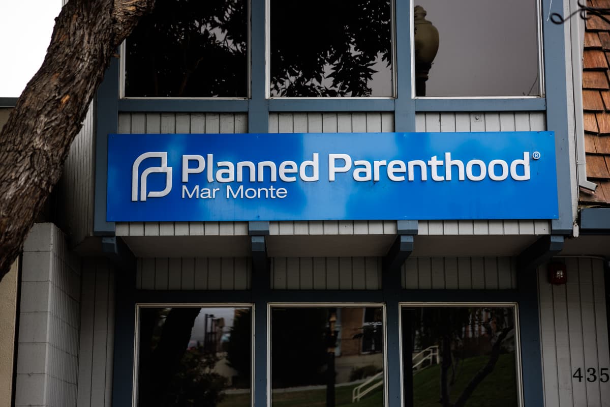 Planned Parenthood Clinic Turns to Cosmetic Care Amid Loss of Federal Funding