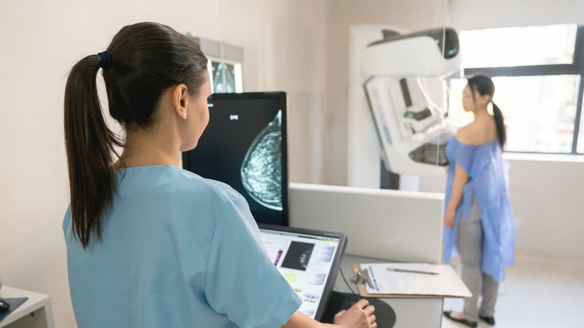 'A Second Set of Eyes': AI-Supported Breast Cancer Screening Spots More Cancers Earlier, Landmark Trial Finds
