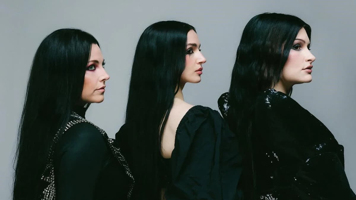 "Women in the Rock Community, Most of Us Know Each Other. It's Important that We Lift Each Other Up." Evanescence's...