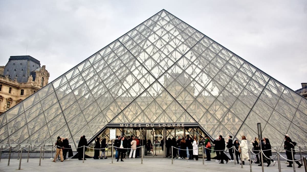 In the Wake of the Louvre Heist, Proton Steps in to Offer Free Password Protection