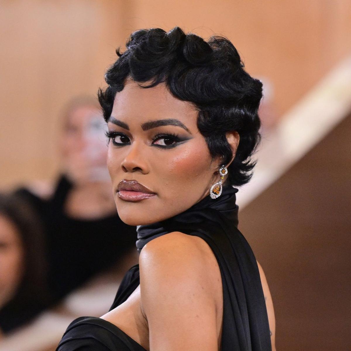 Teyana Taylor Just Cosigned the $12 Viral Lipstick That Makes You Look Like a ‘90s Icon