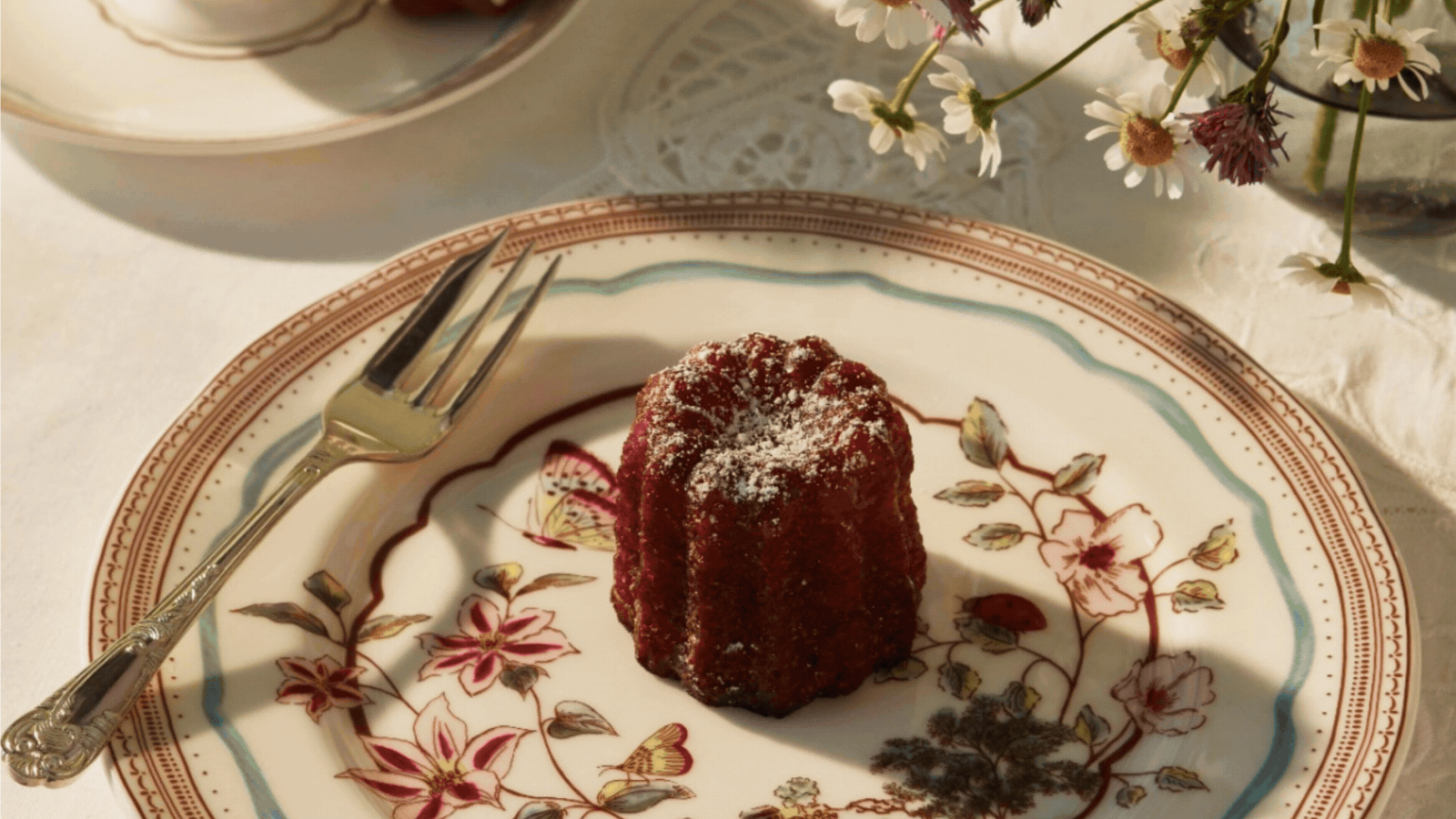 Hear Me Out — I've Found the Floral Plates That Actually Prove Why a Flower Print Will Always Be Perfect...