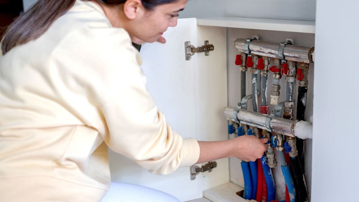 Should You Turn Off Underfloor Heating in the Summer? Experts Confirm if You Should, and the Steps to Follow if...