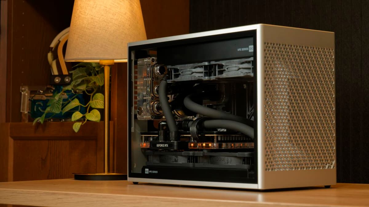 Showstopper Build: Greyscale — Building a Custom-Looped ITX PC that Pushes the Form Factor to Its Limits
