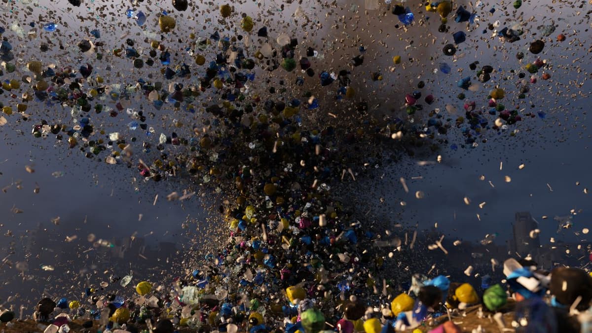 Microplastics Absorb Heat in the Atmosphere and Contribute to Global Warming — as if They Weren't Bad Enough