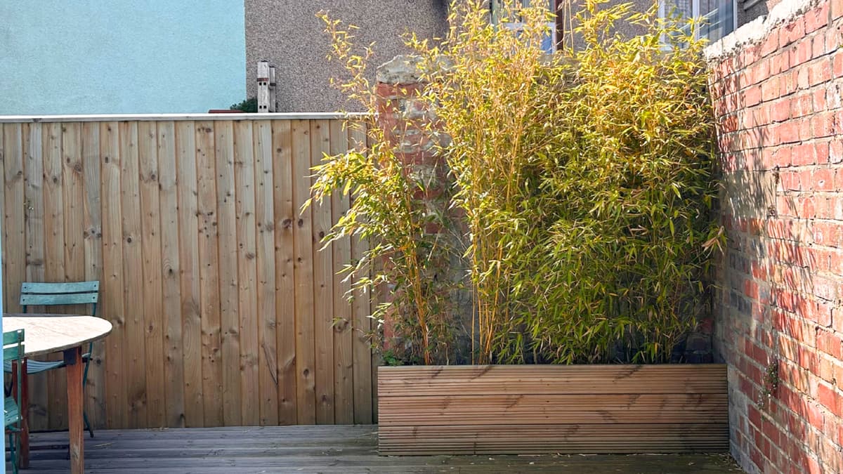 Got Leftover Decking? Here’s How to Turn It Into a DIY Garden Planter
