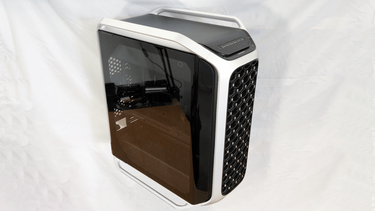 Hands-On with Cooler Master’s Cosmos Alpha Full-Tower Chassis – Sliding, Configurable Interior Makes for Lots of Possibilities